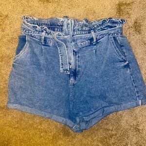 Paper bag shorts